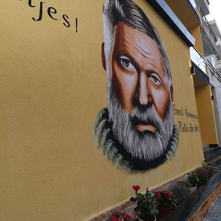 Heming-Way Hotel Dıraç Dış mekan fotoğraf