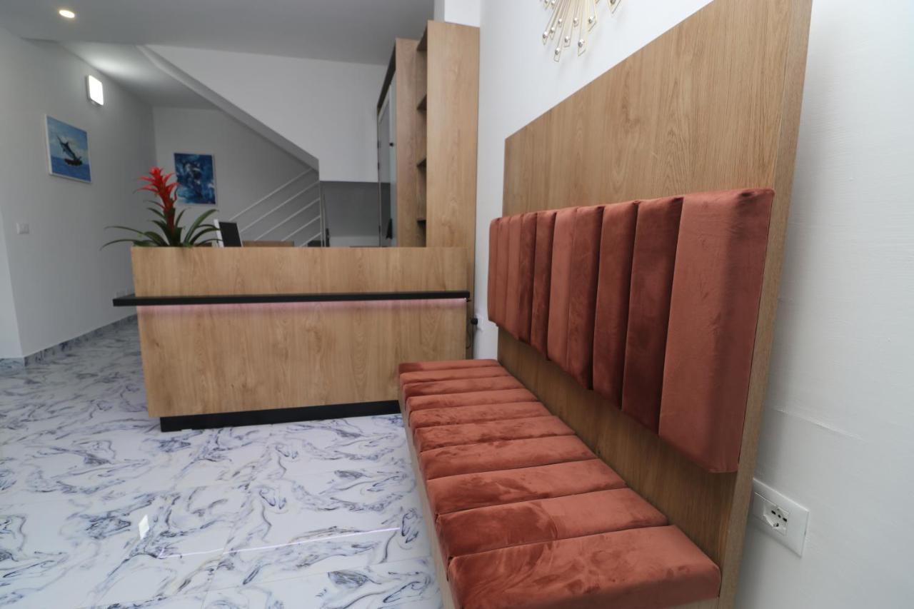 Heming-Way Hotel Dıraç Dış mekan fotoğraf