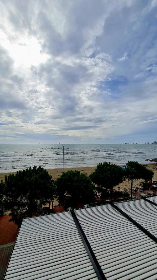 Heming-Way Hotel Dıraç Dış mekan fotoğraf